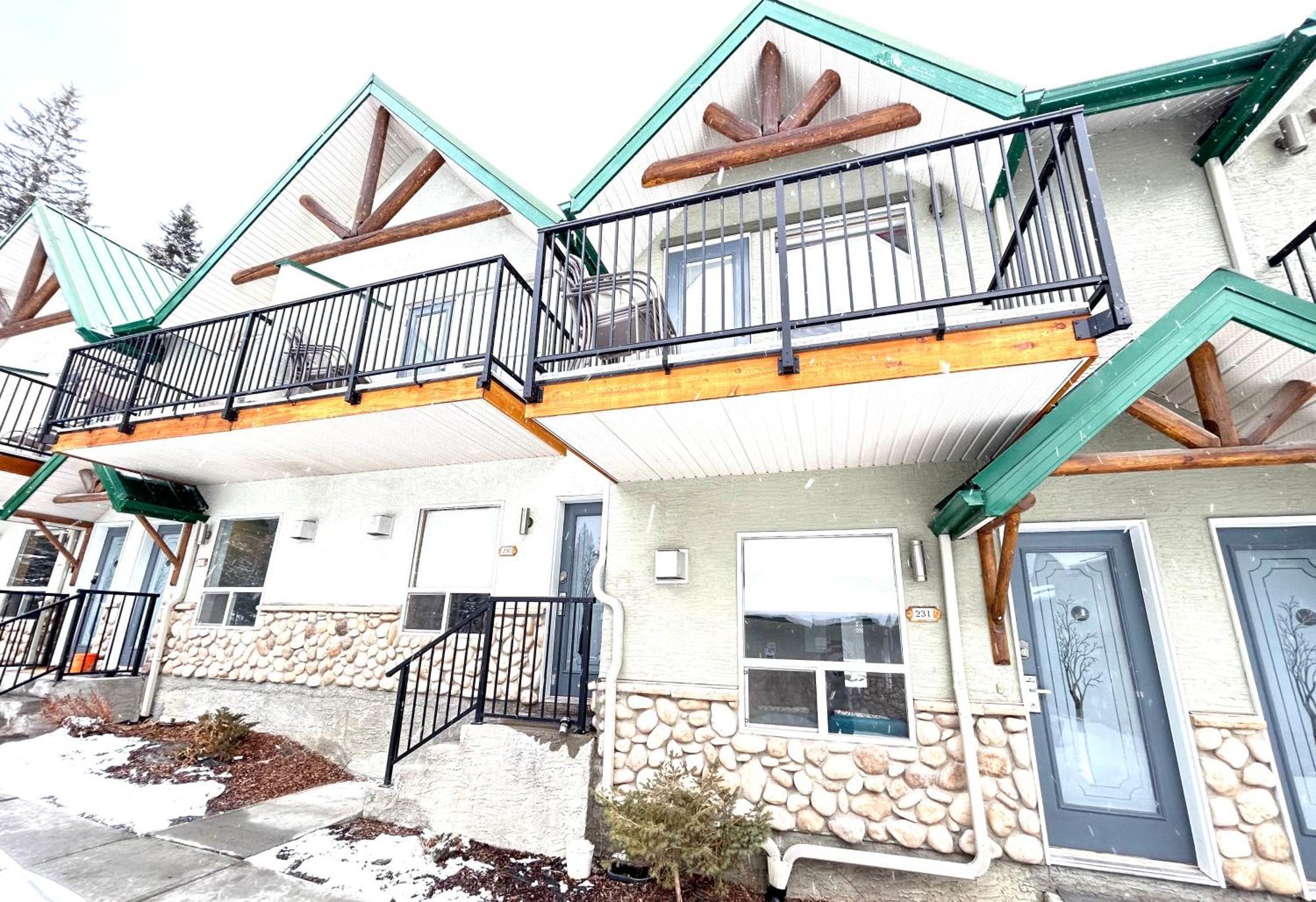 Banff Wood Lodge Canmore Exterior photo
